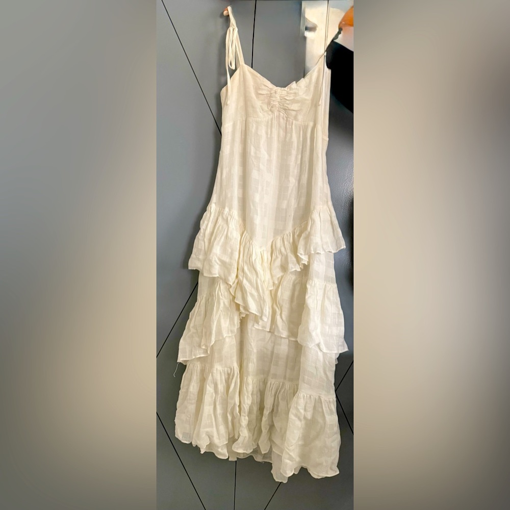 Cinq a Sept white sleeveless dress in size 2